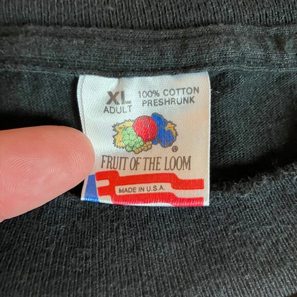 Vintage 1990s Lari White Lead Me Not Into Temptation T-shirt - Picture 5 of 9